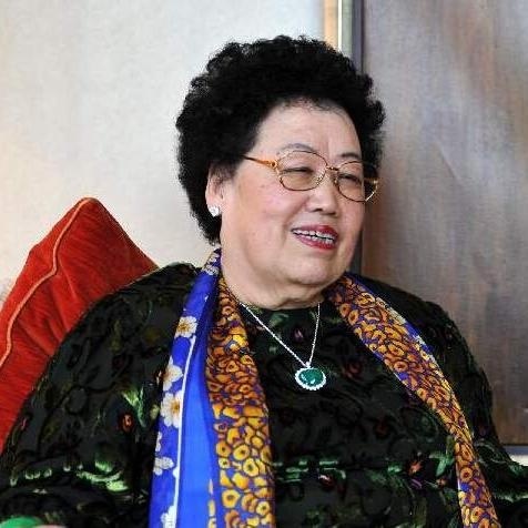 陈丽华老师第一任丈夫是谁 电信高层:和前夫王友发为何离婚