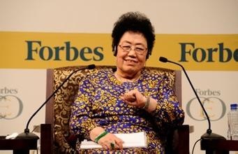 陈丽华老师第一任丈夫是谁 电信高层:和前夫王友发为何离婚