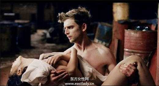 朱珠个人资料简介 军人世家:朱珠的家世到底有多强大