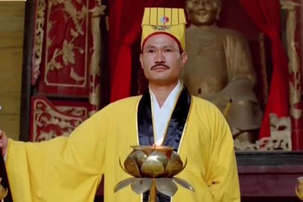 林正英说混了个真鬼 拍鬼片遇到真鬼:林正英死亡传说怎么走的