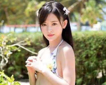 鞠婧祎你的奶好大摸起来好 比基尼鞠婧祎曾是女生派成都地区人气美女