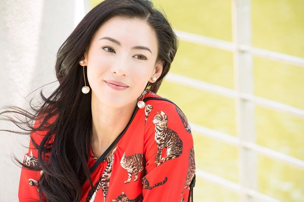 何孟怀个人简介资料 巴黎结婚?何孟怀承认和张柏芝结婚了吗