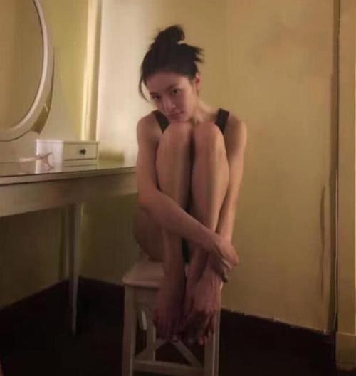 钟楚曦历届男友都有谁 异地恋:钟楚曦为什么和李现分手