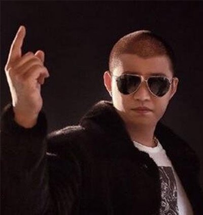 二驴天佑现实打架对骂视频事件 二驴尴尬致极被打脸了