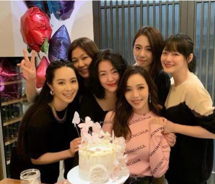 侯佩岑老公黄伯俊是富豪吗 情商满分:侯佩岑和周杰伦为什么分手