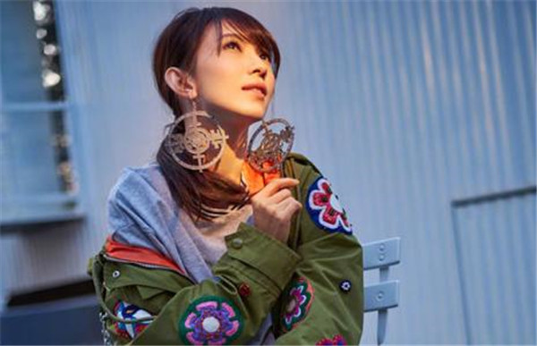 戴佩妮个人资料简介 感情经历:戴佩妮和房祖名在一起多久
