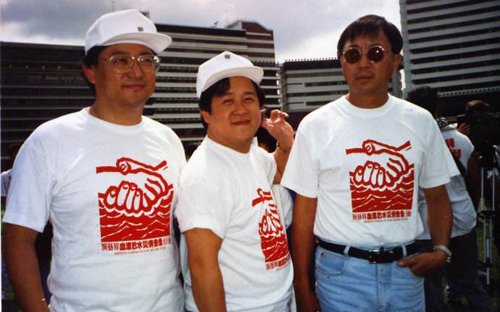 许氏三兄弟分别是谁简介 有四人:许氏三兄弟谁是老大