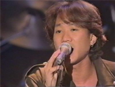 法师谈黄家驹前世的面相 93年摔倒:黄家驹怎么会从舞台掉下来