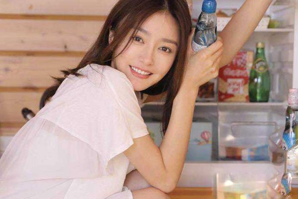 秦岚老公是谁现任 肯定有恋爱现在还没有结婚