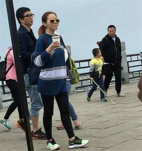冯珂前妻张艺于个人简历 前妻回应在2005年离婚