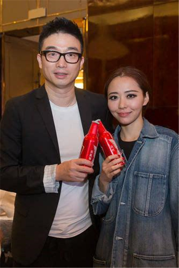 冯珂前妻张艺于个人简历 前妻回应在2005年离婚