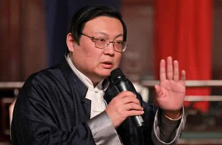 方琼与梁宏达结婚照 方琼老公是谁?老公是梁宏达吗