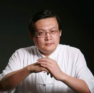 方琼与梁宏达结婚照 方琼老公是谁?老公是梁宏达吗