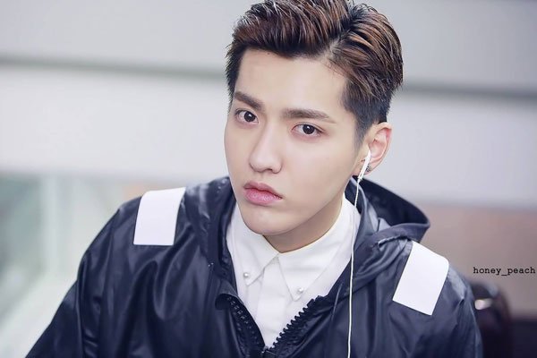 吴亦凡问小g娜疼吗 玩完就开溜:小g娜爆吴亦凡聊天记录