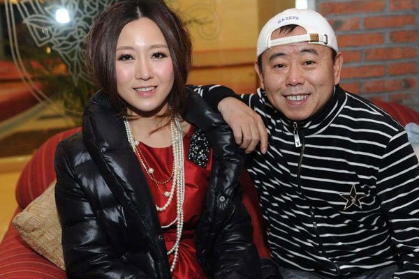 潘阳真的去赾吗 潘长江女儿潘阳怎么跟以前长的不一样了