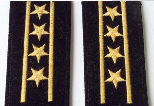 两杠四星是什么军衔 大校军街:两杠四星相当于什么级别