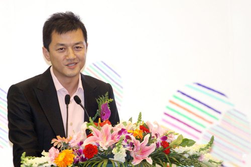 李亚鹏个人资料及简历图片 前妻王菲:李亚鹏现任妻子是谁
