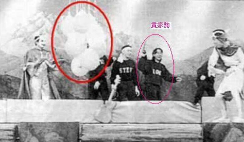 黄家驹怎么会从舞台掉下来 死亡录像:离开30年当初怎么出意外的