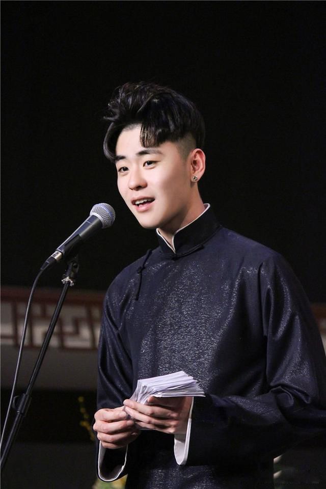 张云雷宣布退出德云社的相声舞台 不会离开德云社的四大理由