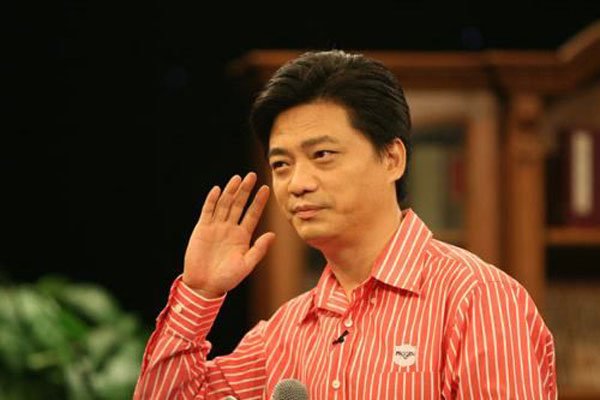 冯小刚范冰冰什么关系 拥抱照片就证明了关系非常不一般