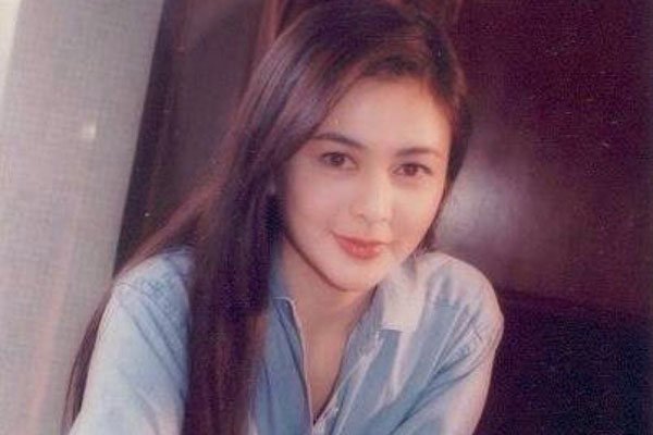 关之琳塞的究竟是保龄球还是高尔夫球 小三专业户塞球就医取球事件