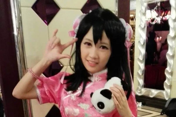 cos圈四大名婊事迹 晚香玉事件:为什么晚香玉叫公交车
