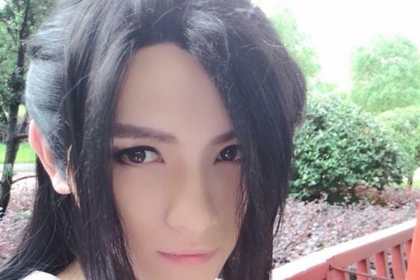 cos圈四大名婊事迹 晚香玉事件:为什么晚香玉叫公交车