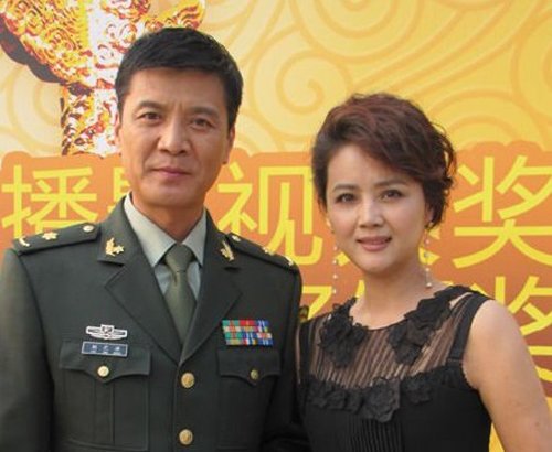 茹萍现任老公是谁 前夫离婚:茹萍第一任丈夫奚天鹰简历