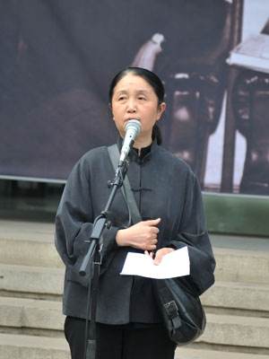 陈丹青女儿简介照片 陈丹青34岁女儿陈夜谭的资料