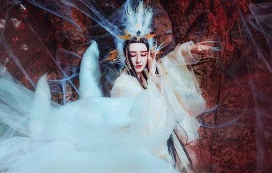 范冰冰养狐仙反噬 养九尾狐仙:范冰冰养狐仙前后照片