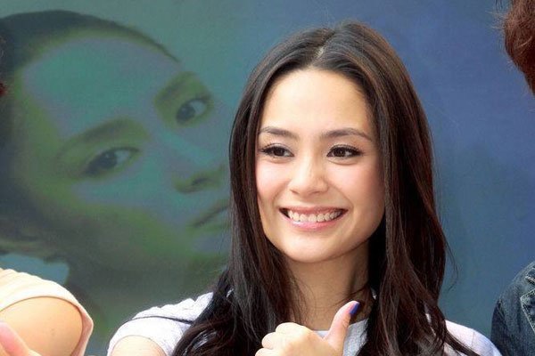 阿娇当年为什么不阻止拍照了 2008年修电脑13分钟视频无删减mp4