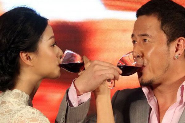 杨坤的前女友白雪现状 没有死:杨坤老婆白雪的死因