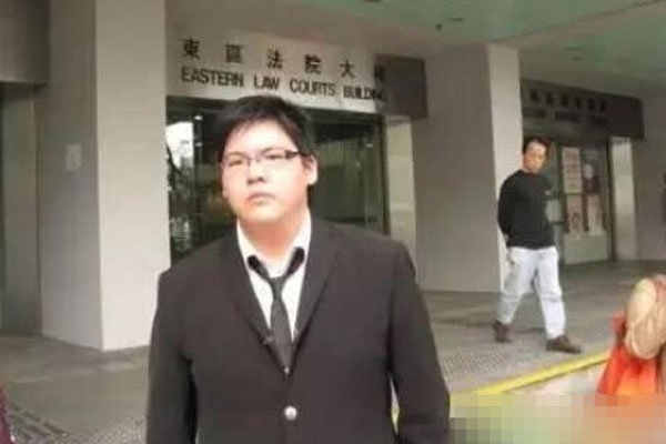 向佐被人打巴掌事件 在北京欠债被扇巴掌是怎么回事