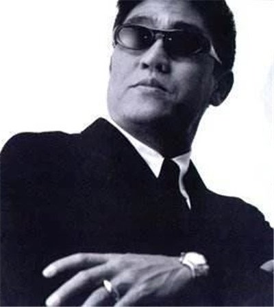 柯受良是不是台湾老大 受人尊敬的柯受良什么原因怎么走的