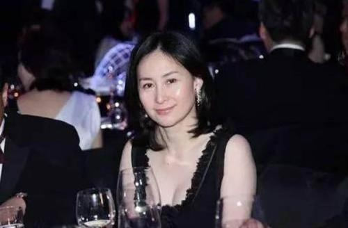 何超琼的男人是谁啊 出柜对象?何超琼的现任老公俞铮?