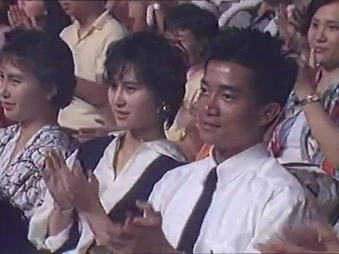何超琼的男人是谁啊 出柜对象?何超琼的现任老公俞铮?