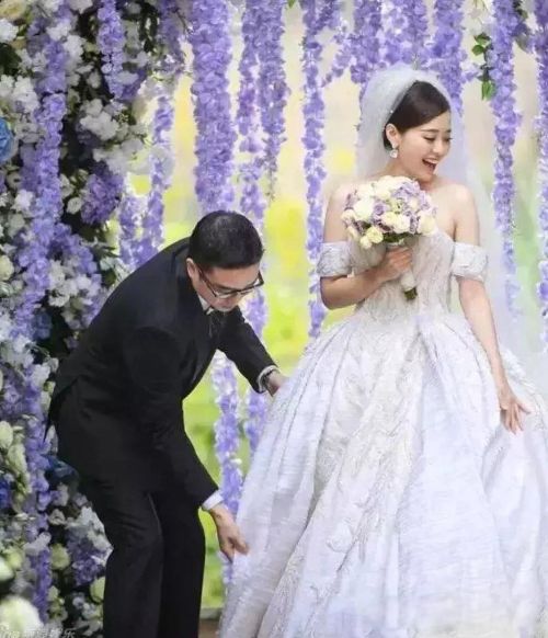 张靓颖现任丈夫结婚了吗 和冯珂什么时候离的婚