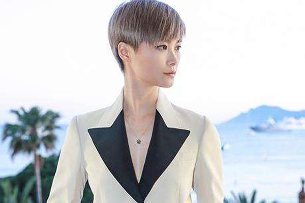 李宇春现在身体状况 并未退出歌坛:最近身体怎么样