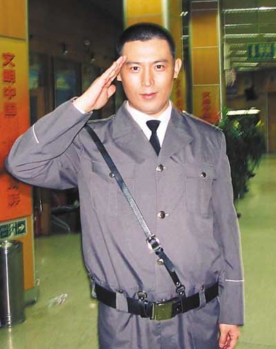 孙涛个人资料简介 演员孙涛现任老婆梁丽