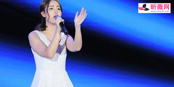 ktv年会女生唱的歌有哪些 适合女生唱的歌曲容易唱的好听的歌
