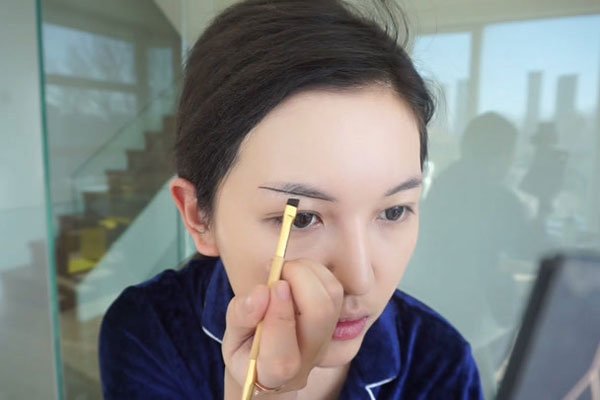 张凯毅个人资料简介 中性打扮是取向正常的妹子