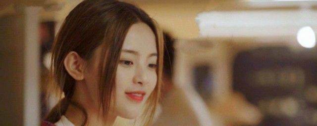 杨超越个人资料介绍 鞠婧祎和杨超越的区别