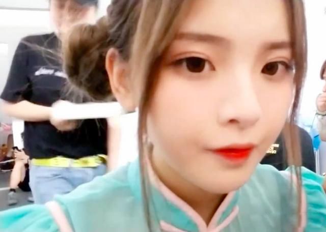 杨超越个人资料介绍 鞠婧祎和杨超越的区别