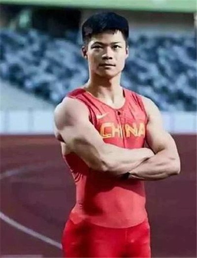 苏炳添100米世界纪录经过 9秒83成为亚洲新纪录的创造者