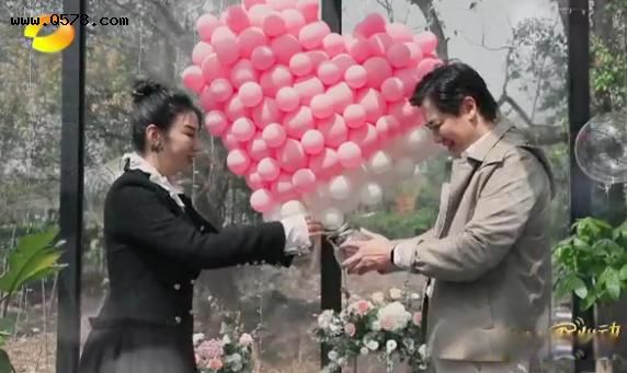 黄奕和崔伟现在发展的怎么样 牵手成功:2段婚姻2次失败