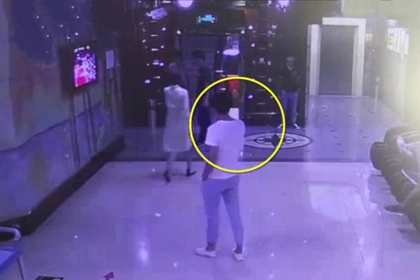 南宁捡尸是什么意思 所谓艳遇:女孩子的表现没有反抗