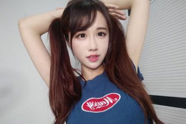 轩子巨二兔不放假什么意思 全身黑衣服的写真集暗送秋波