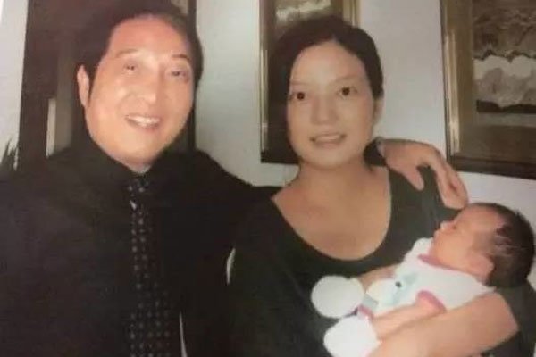 王林开光过的女演员名单 真面目:大师王林在卧室为12名女星开光