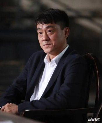何冰妻子照片及个人资料 初恋:何冰老婆于海洋简历