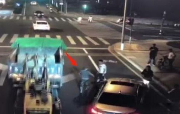 刘海龙被反杀事件始末 天安社四哥:昆山宝马男被反杀全过程
